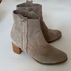 Coconuts by Matisse Trina Suede Ankle Boots Tan Whipstitch Zip Boho Size 8.5